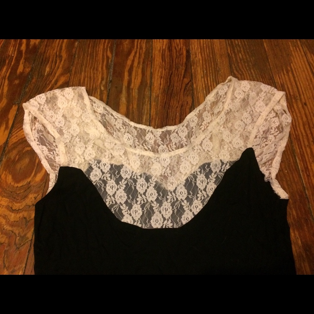 Topshop Lacy Little Black Dress - Picture 5 of 7